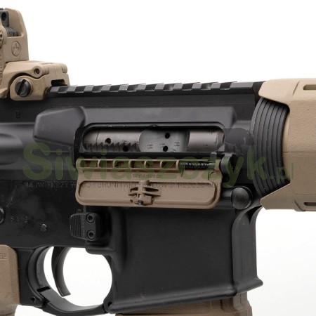 Klapka MAGPUL okna wyrzutnika łusek AR-15/M4/M16 (MAG1206-FDE)-161026